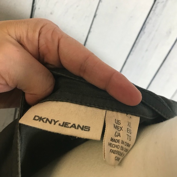 Trendy Gray DKNY Jacket - Picture 6 of 6